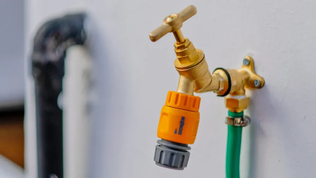 installera utomhusvatten