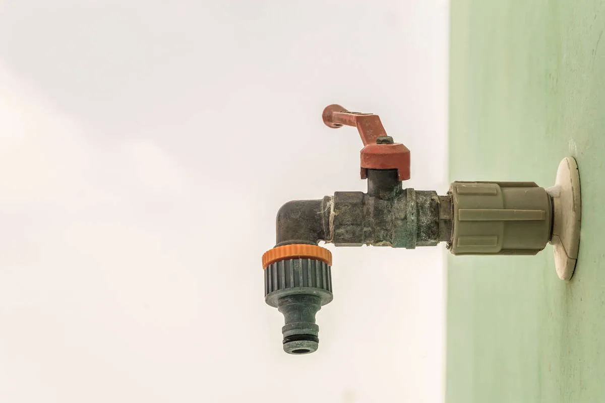 Välj vattenutkastare utomhus efter hur du tänker använda den